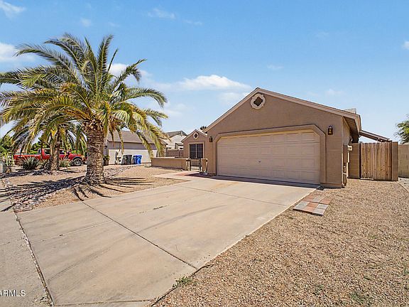 3rd image of 4407 W YORKSHIRE Drive