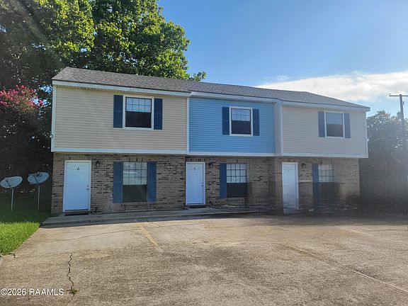 3rd image of 104 N Long St