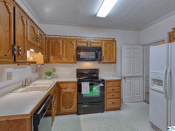 5th image of 13903 Chimney Rock Cir SE