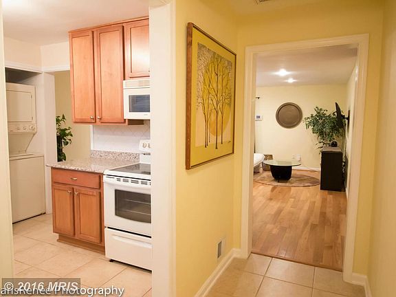 3rd image of 14464 Turin Ln