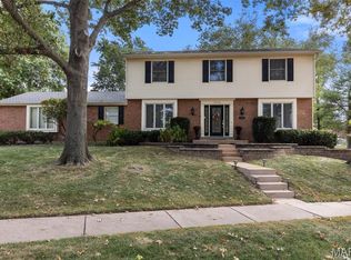 15510 Summerridge Dr, Chesterfield, MO 63017