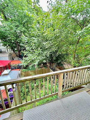 Rented by Pear NYC LLC | media 48