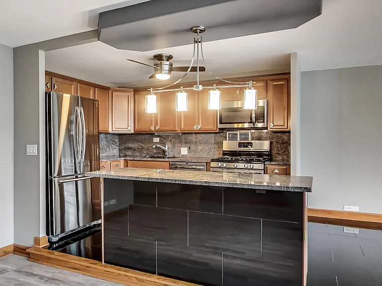 400 E Randolph St #3326 — Photo 14