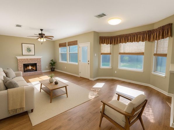 1703 Amber Skyway Cv