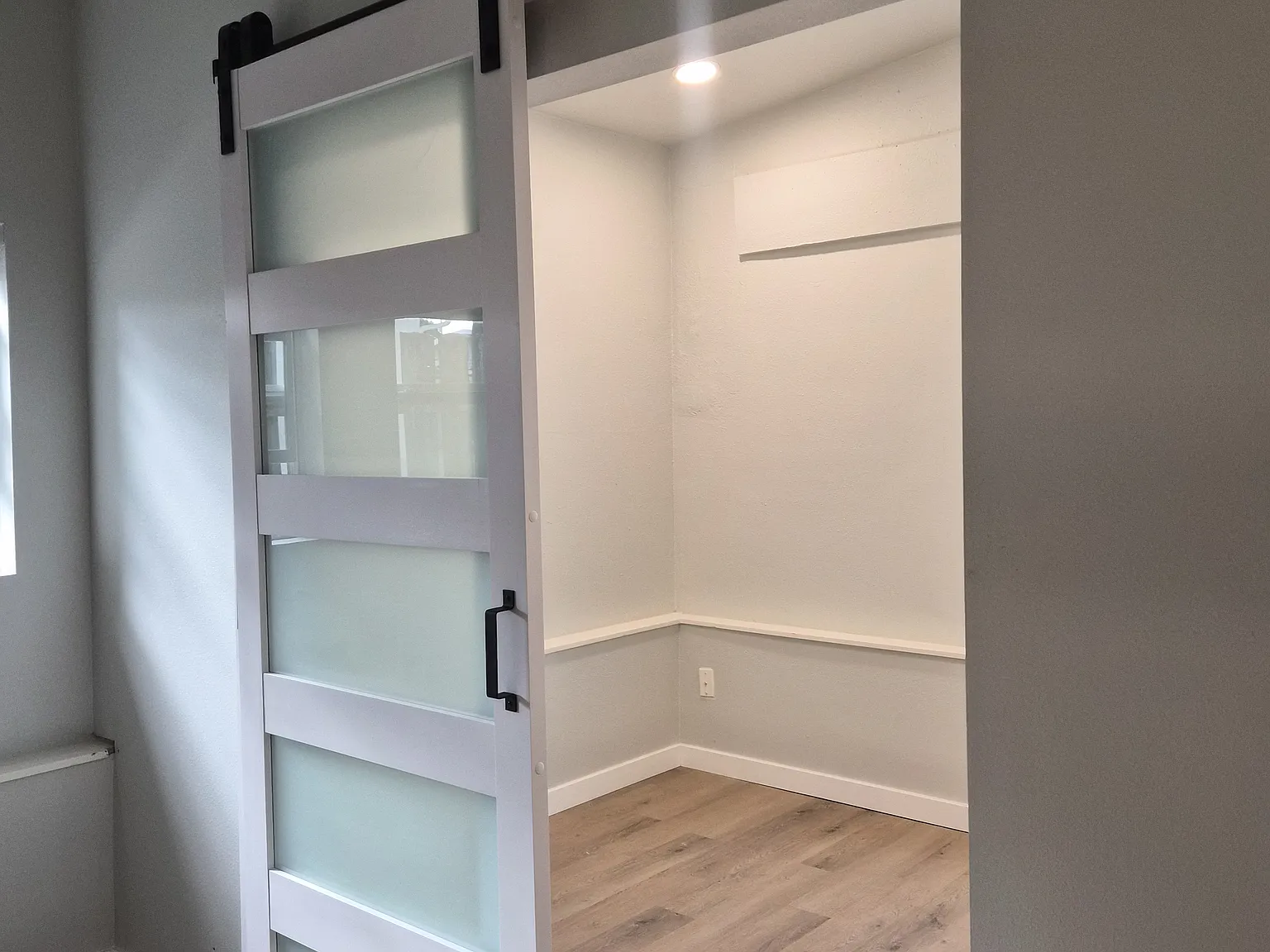 1 bed, 484 sqft, $1,600 — Photo 3