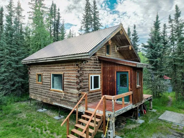 2240 Solar Ave, Fairbanks, AK 99709