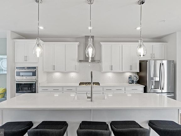 5th image of 23369 Sugar Pine Ln