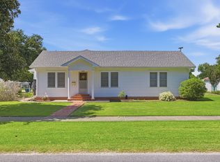 602 3rd St, Jennings, LA 70546