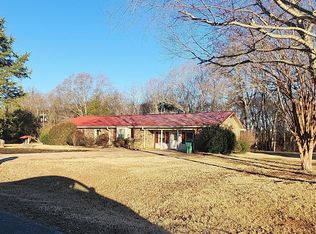 304 Maple St, Tuscumbia, AL 35674