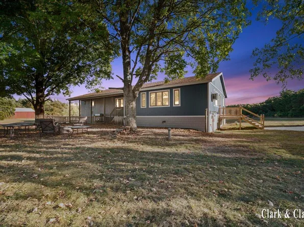 3715 E Skeels Rd, Holton, MI 49425