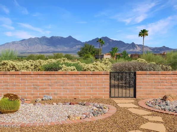 3631 S Via De La Ciguena, Green Valley, AZ 85622
