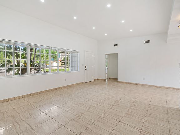 3rd image of 500 90th St #1