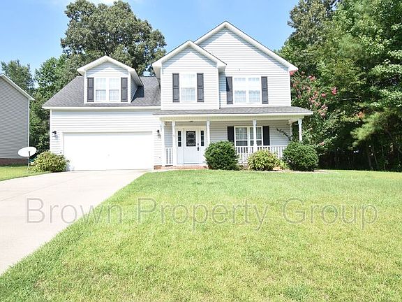 2nd image of 165 Pender Rd
