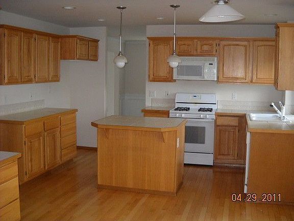 4th image of 38012 34th Ct S