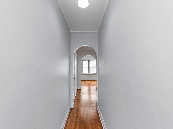 2nd image of 2345 W School St Unit 2342-1