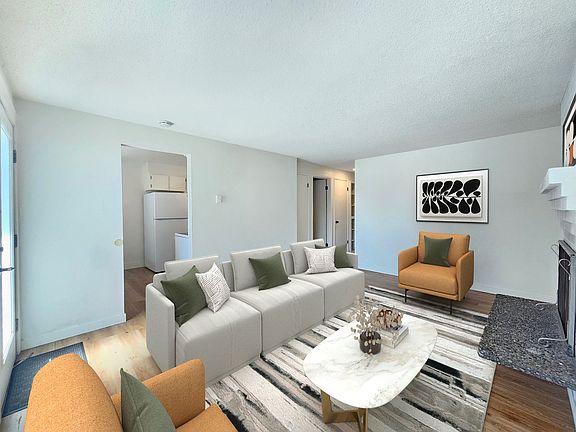 2nd image of 2021-2023 N Astor St #2025