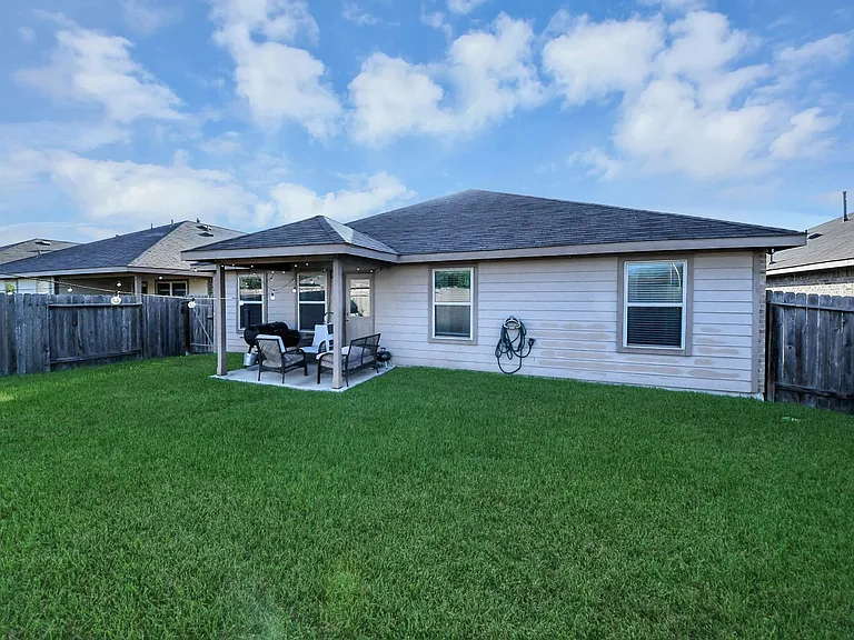 3030 Dripping Springs Ct — Photo 16