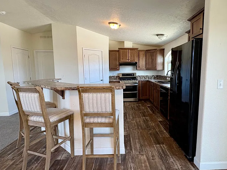 1415 Van Diest Rd — Photo 11