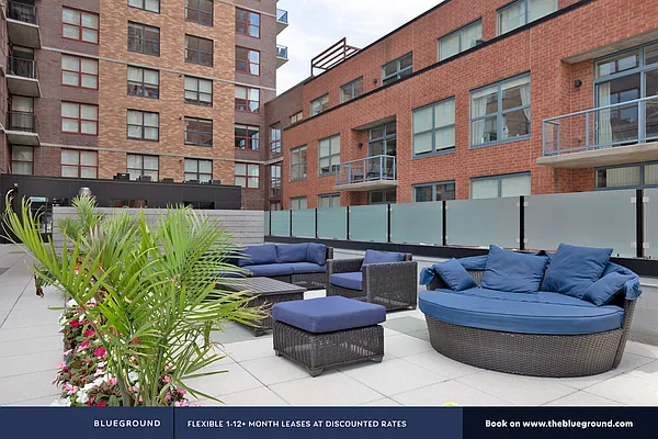 Rented by The Blueground | media 24