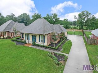 10390 Matherne Pl, Denham Springs, LA 70726