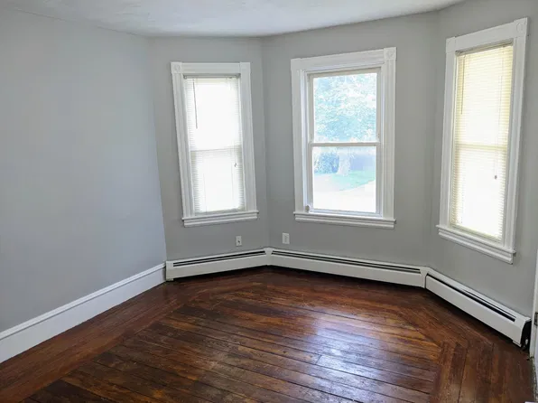 110 Cutler St #1, Warren, RI 02885