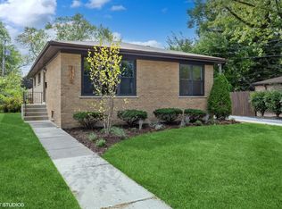 3320 Harrison St, Evanston, IL 60201