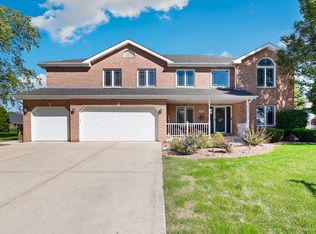 2342 Rock Cyn, New Lenox, IL 60451