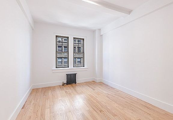 2nd image of 166 W 75th St #5