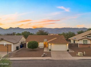 10209 E Foxmoor Dr, Tucson, AZ 85748