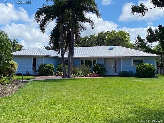 2nd image of 2194 SE Saint Lucie Blvd