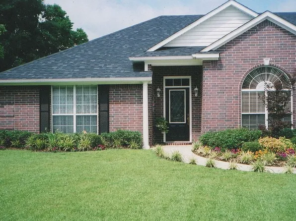 2405 Tyler Ln, Texarkana, AR 71854