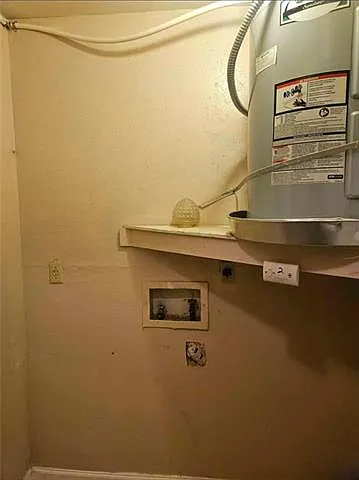 2 bed, 1.5 bath, 1100 sqft, $1,250 — Photo 2