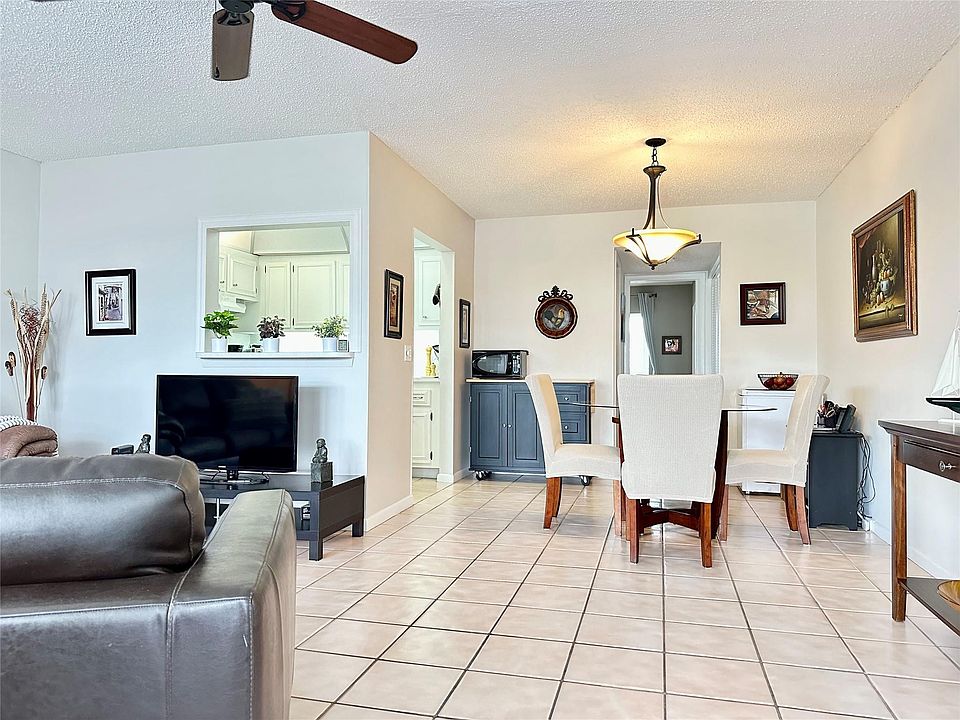 1st image of 76 Oakridge G #76