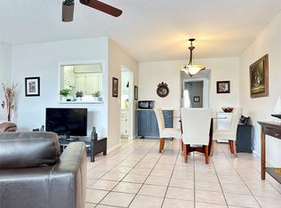 76 Oakridge Cir #76-G, Deerfield Beach, FL 33442