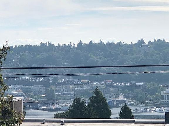 5th image of 1243 5th Ave N #0