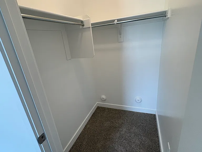 486 S 700 W — Photo 10