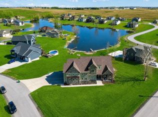110 Lake Shore Dr, Dallas Center, IA 50063