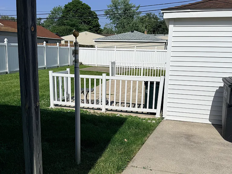 8303 Mayfair St — Photo 4