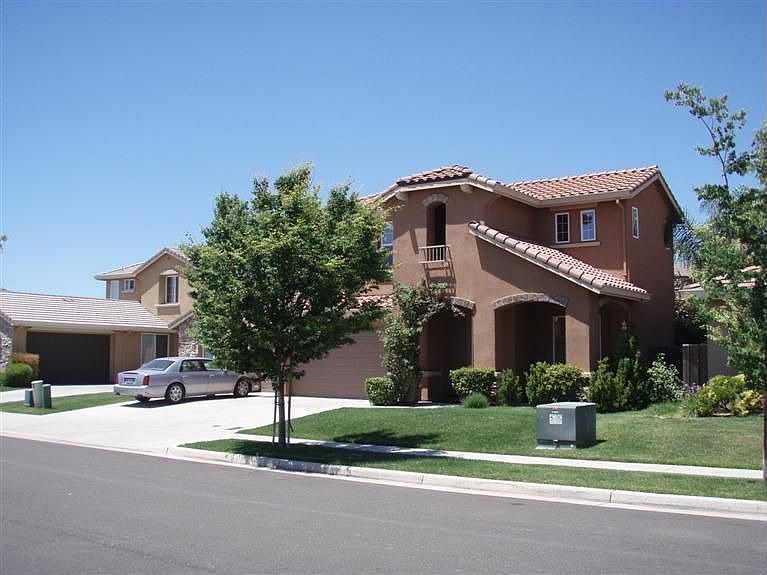 2nd image of 1837 Oak Tree Ln