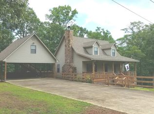 198 Foscue Ave, Grove Hill, AL 36451