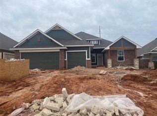 2920 SE 24th St, Moore, OK 73160