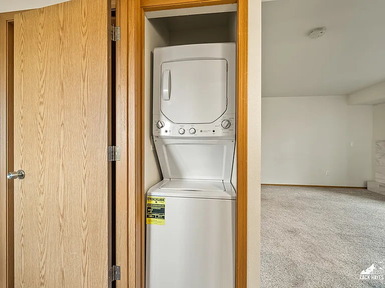 4611 Juneau Street — Photo 6