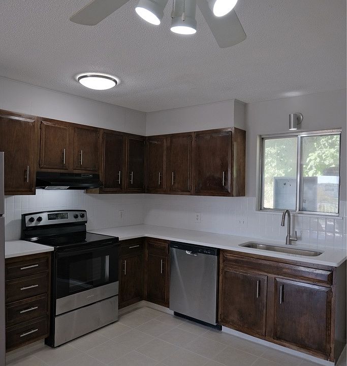 1st image of 242 Bennett Ave APT 1B
