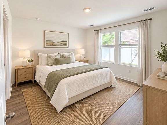 5th image of 267 Pasture Ln