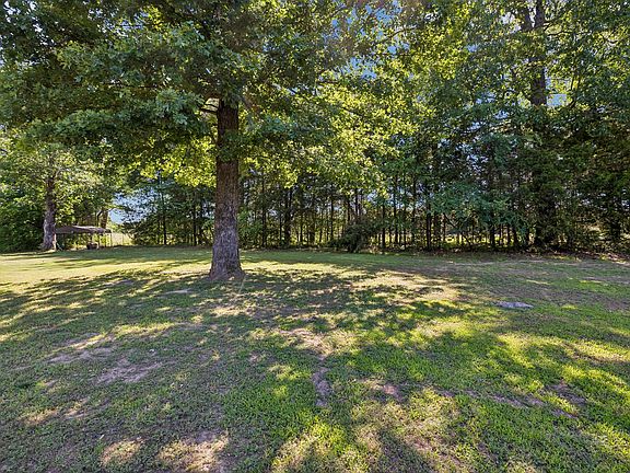 3rd image of 364 Eddins Rd