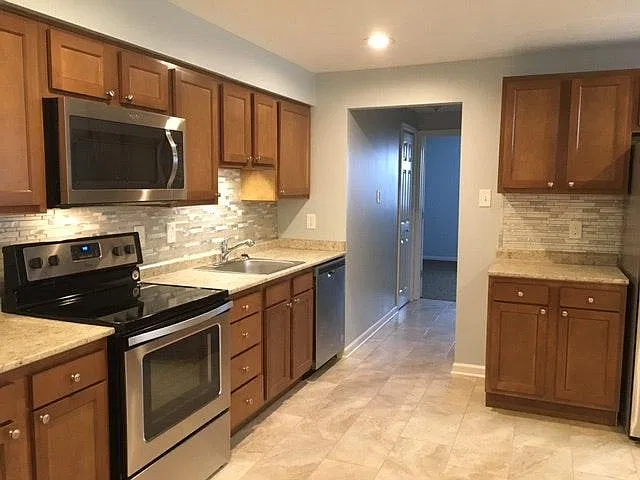 804 Quaill Avenue — Photo 1