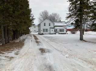 N6614 County Road C, Cecil, WI 54111