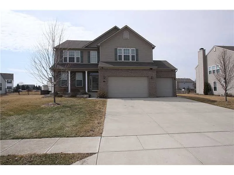 8561 Talisker Dr photo 1
