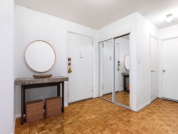 5th image of 400 E 85th St APT 11G