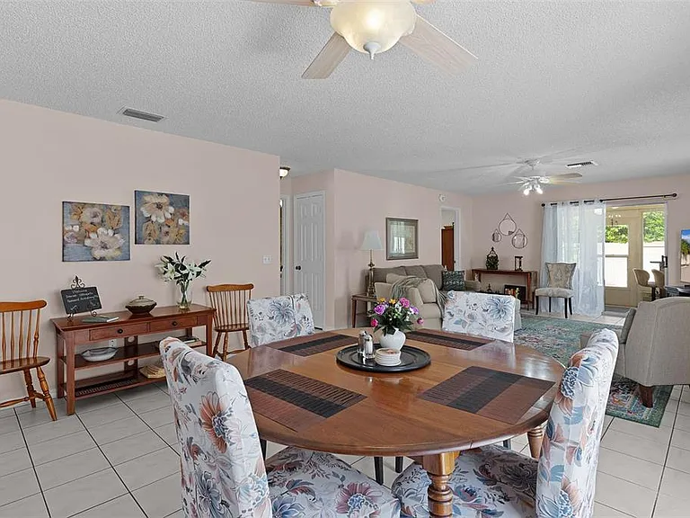 1330 Lajolla Cir — Photo 4